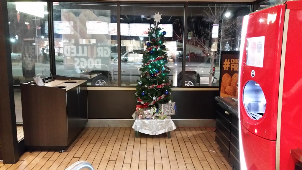 Burger King | restaurant | 2100 N Buckeye Ave, Abilene, KS 67410, USA | 7853408991 OR +1 785-340-8991