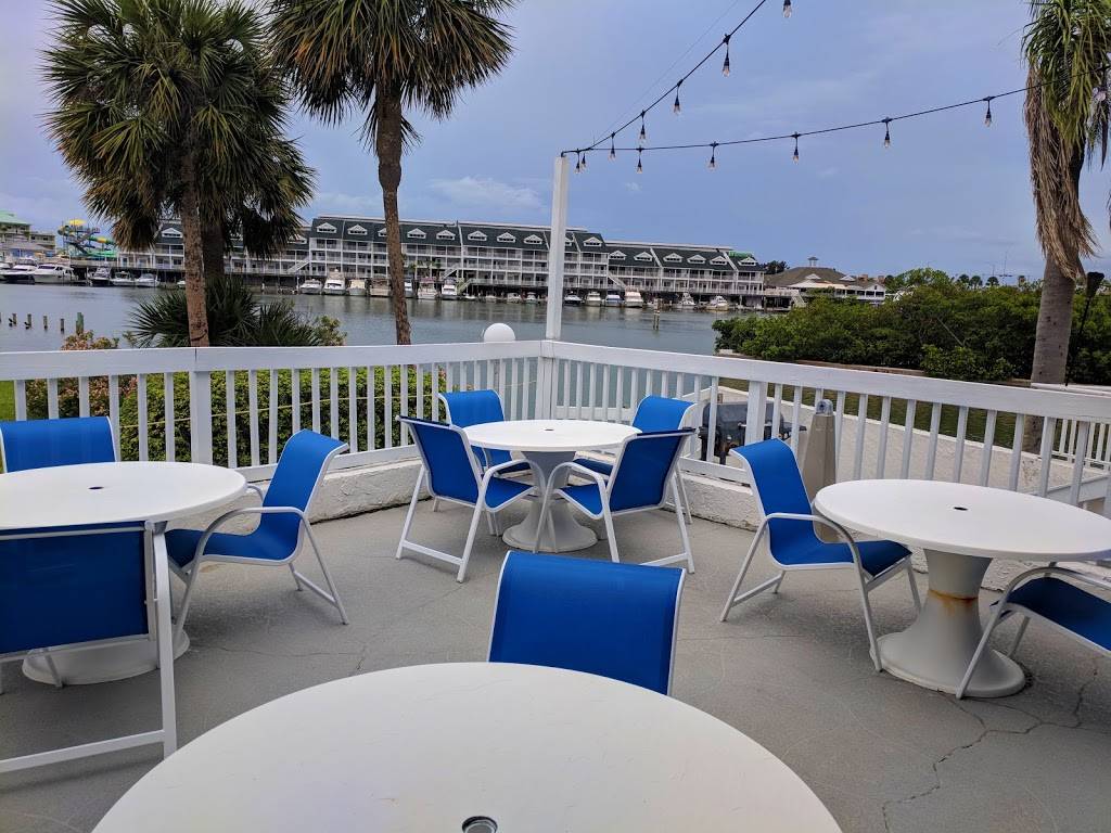 ShipWatch Bar & Grill | restaurant | 11900 Shipwatch Dr, Largo, FL 33774, USA | 7277358382 OR +1 727-735-8382