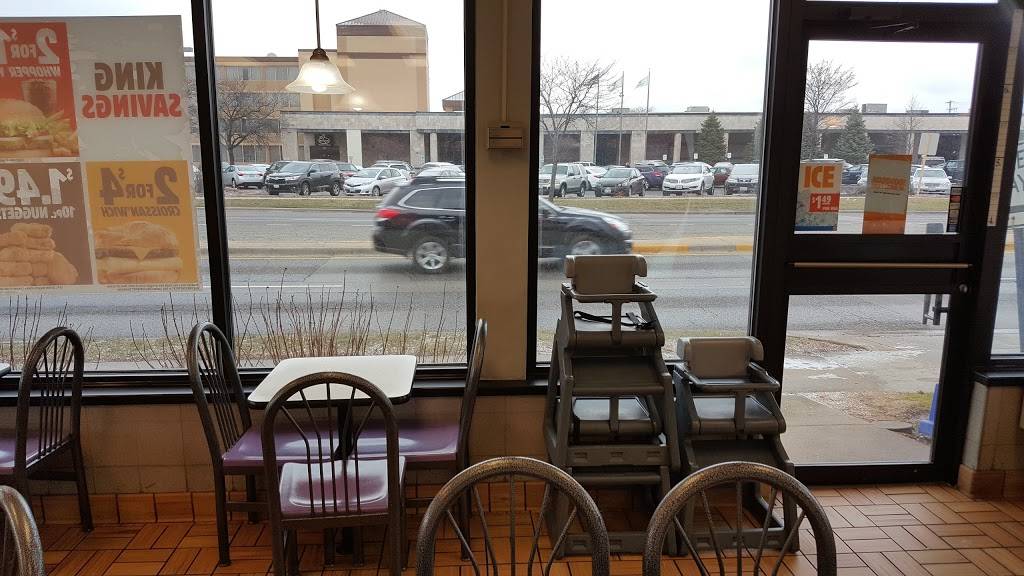 Burger King | restaurant | 5315 W Touhy Ave, Skokie, IL 60077, USA | 8477631889 OR +1 847-763-1889