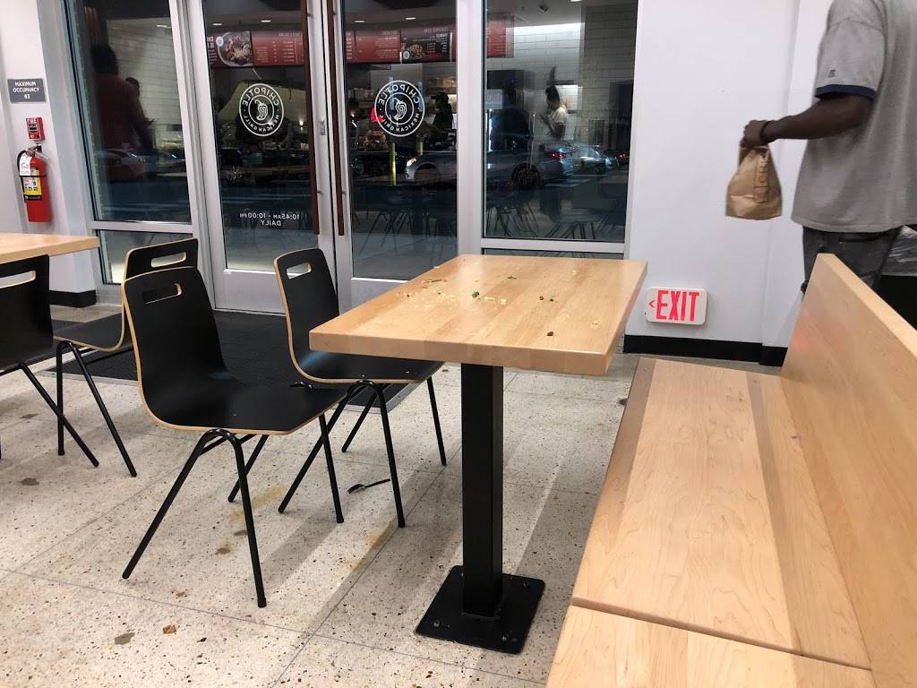 Chipotle Mexican Grill | restaurant | 2401 W Cheltenham Ave Ste 220, Wyncote, PA 19095, USA | 2158842695 OR +1 215-884-2695