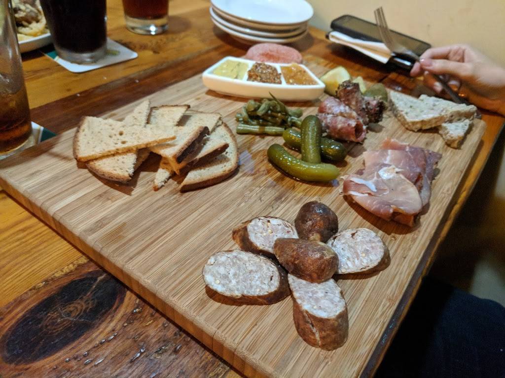 Old Stein Inn | restaurant | 1143 Central Ave E, Edgewater, MD 21037, USA | 4107986807 OR +1 410-798-6807