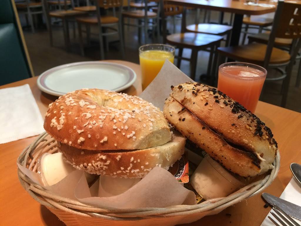 Bagel Twins | bakery | 5130 Linton Blvd, Delray Beach, FL 33484, USA | 5614991925 OR +1 561-499-1925