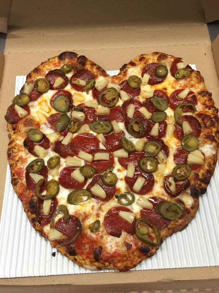 Dalias Pizza | meal delivery | 9588 Base Line Rd, Rancho Cucamonga, CA 91701, USA | 9097580511 OR +1 909-758-0511