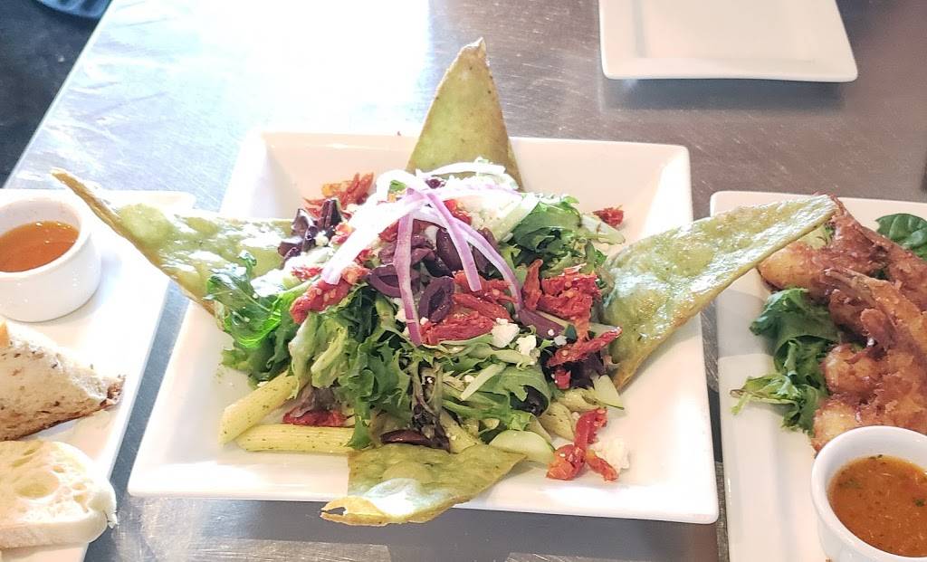 Fugazzis | restaurant | 127 W Main St, Visalia, CA 93291, USA | 5596250496 OR +1 559-625-0496