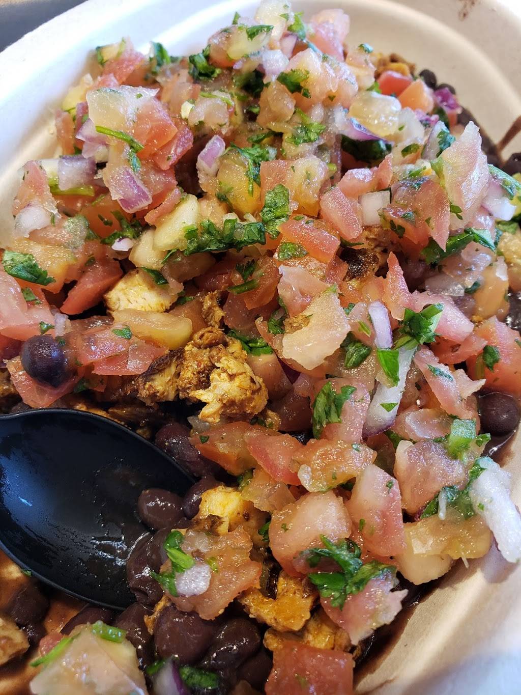 Chipotle Mexican Grill | restaurant | 2093 Smithaven Plaza, Lake Grove, NY 11755, USA | 6312652865 OR +1 631-265-2865