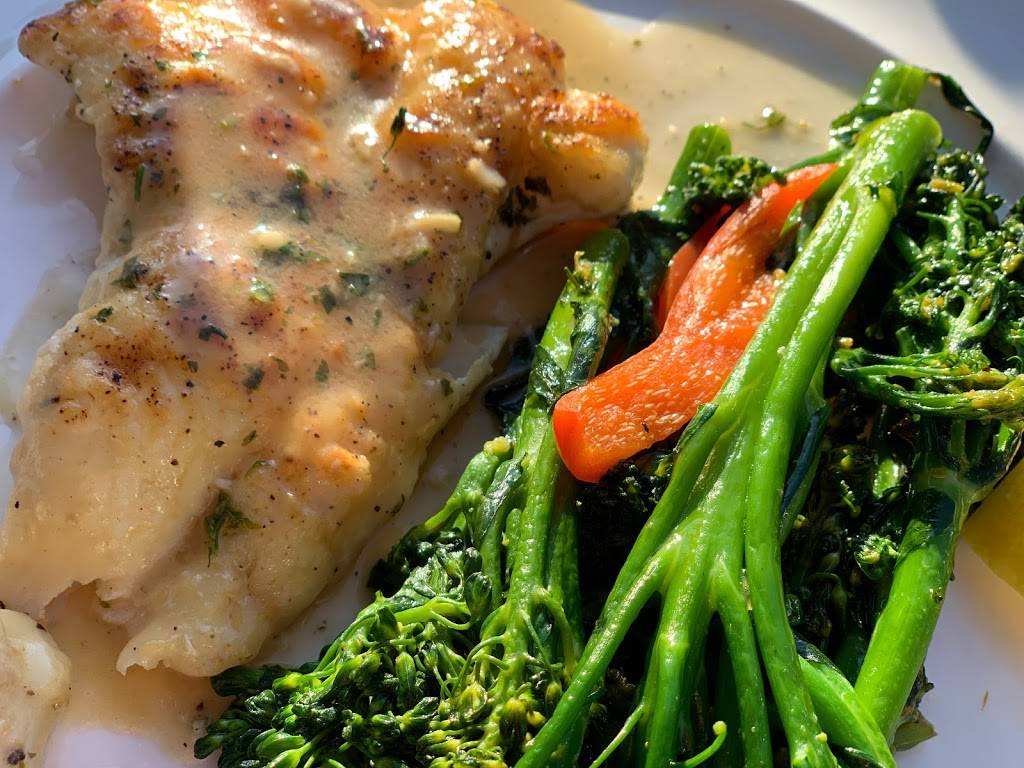 Ada’s Fish House | restaurant | 558 Price St, Pismo Beach, CA 93449, USA | 8055563077 OR +1 805-556-3077