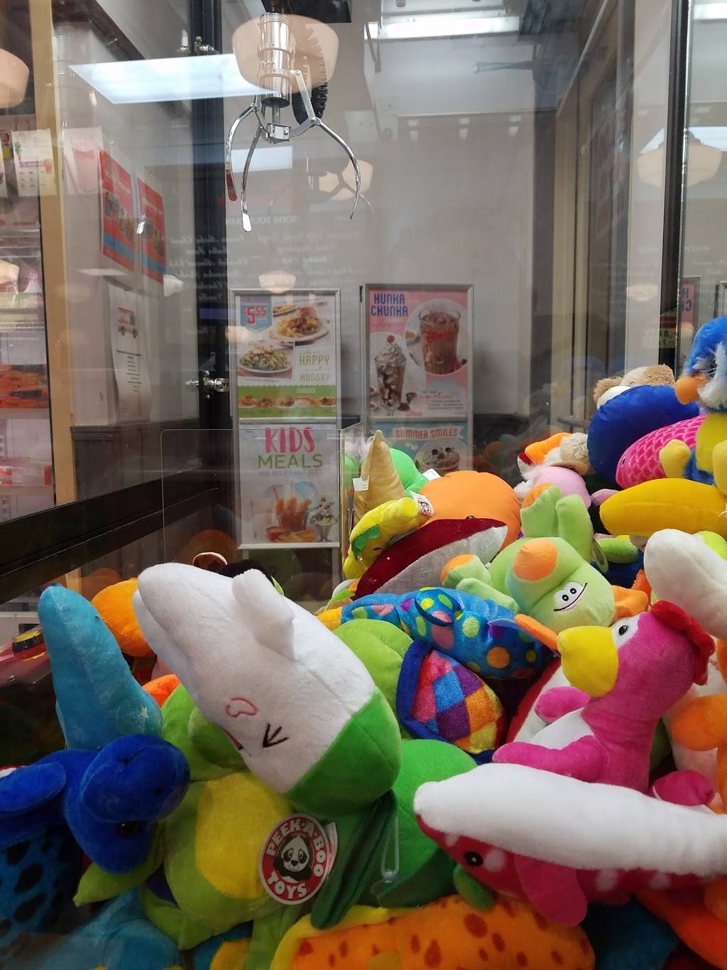 Friendlys | restaurant | 435 Speedwell Ave, Morris Plains, NJ 07950, USA | 9732672331 OR +1 973-267-2331