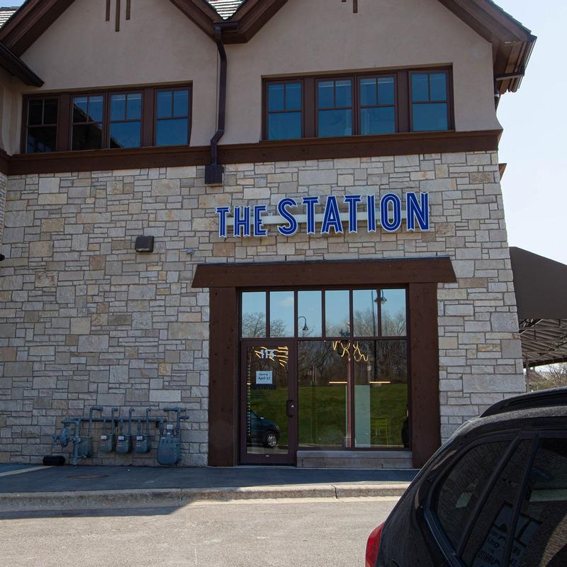 The Station | restaurant | 840 S Waukegan Rd Suite 113 REAR, Lake Forest, IL 60045, USA | 8476043796 OR +1 847-604-3796