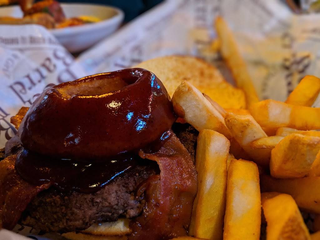 Beer Barrel Pizza and Grill | restaurant | 3993 Morse Crossing, Columbus, OH 43219, USA | 6146813663 OR +1 614-681-3663