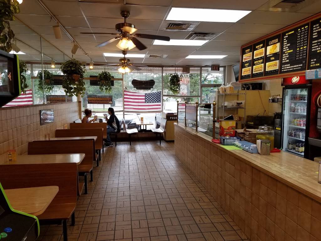 Submarine City | restaurant | 1130 S State St, Lockport, IL 60441, USA | 8158382080 OR +1 815-838-2080