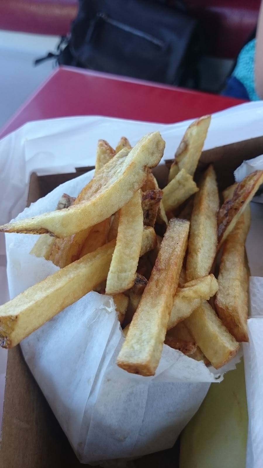 El Huero Drive Thru | restaurant | 3000 S Figueroa St, Los Angeles, CA 90007, USA | 2137470012 OR +1 213-747-0012