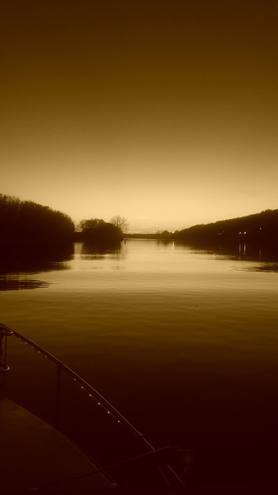 Platform 31 | restaurant | 901 Water St, Peru, IL 61354, USA | 3609909510 OR +1 360-990-9510