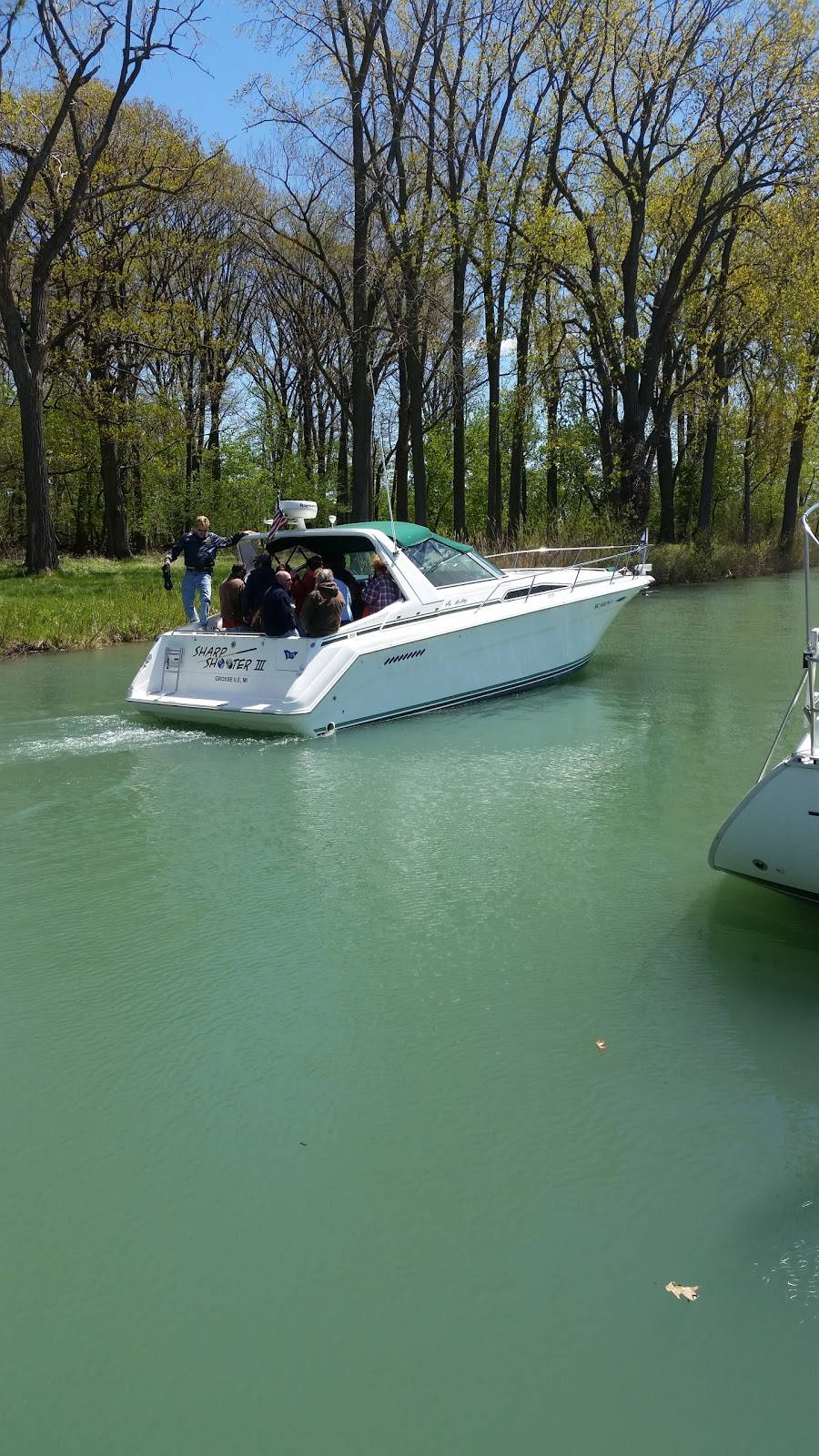 Ford Yacht Club | restaurant | Ford Yacht Club, 29500 Southpointe Rd, Grosse Ile Township, MI 48138, USA | 7346768422 OR +1 734-676-8422