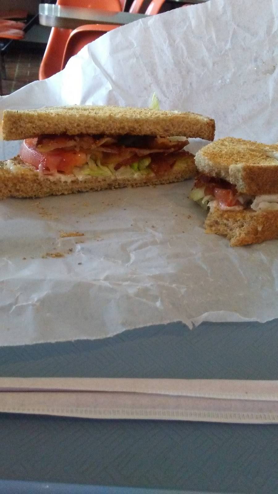 Mrs Bs Pizza | restaurant | 606 E Main St, Luray, VA 22835, USA | 5407437161 OR +1 540-743-7161