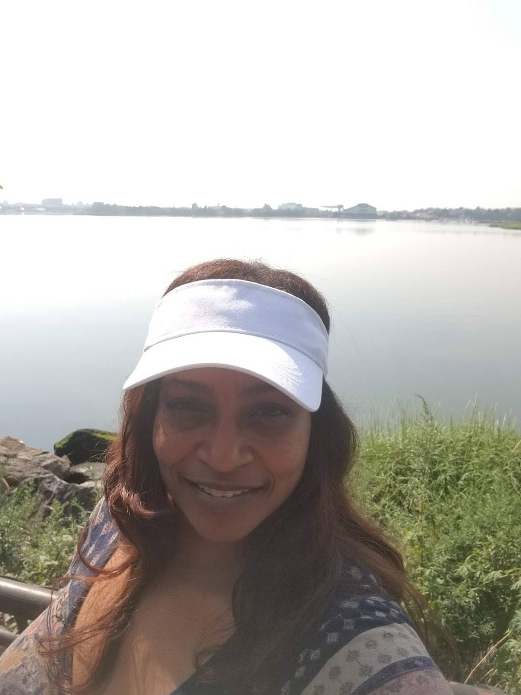 Dunkin Donuts | cafe | Gulf Gas Station, 10801 Grand Central Pkwy, East Elmhurst, NY 11369, USA | 7184781926 OR +1 718-478-1926