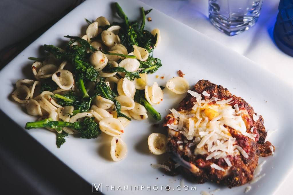 Perrys Steakhouse & Grille | restaurant | 2440 Parkwood Blvd, Frisco, TX 75034, USA | 2144944645 OR +1 214-494-4645