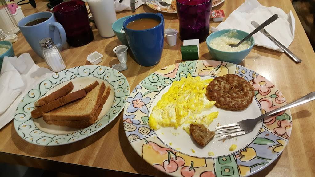 Beckys Happy Mule Cafe | restaurant | 2460 E Co Rd 67, Chesterfield, IN 46017, USA | 7656830388 OR +1 765-683-0388