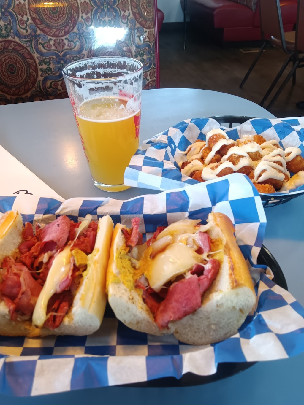 Zozos Sandwich House | restaurant | 2501 N Monroe St, Spokane, WA 99205, USA | 5094132558 OR +1 509-413-2558