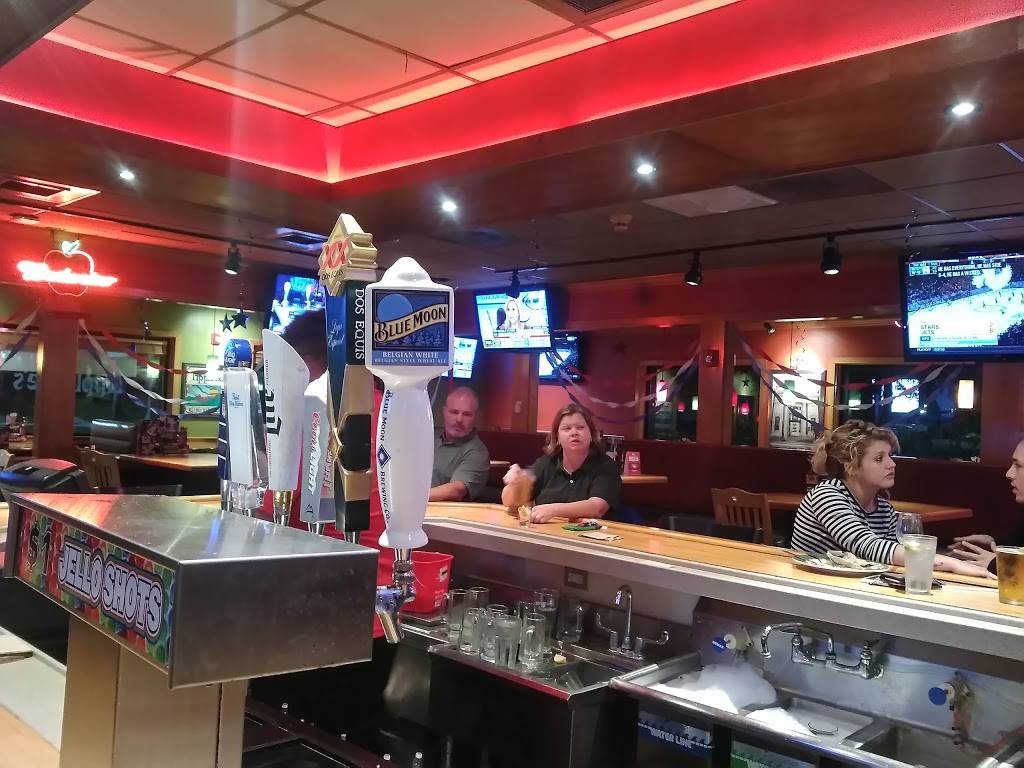 Applebees Grill + Bar | restaurant | 350 S I-35, Georgetown, TX 78626, USA | 5128634762 OR +1 512-863-4762