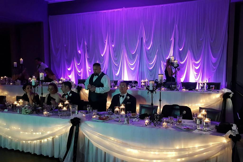 Giovannis Restaurant & Convention Center | restaurant | 610 N Bell School Rd, Rockford, IL 61107, USA | 8153986411 OR +1 815-398-6411