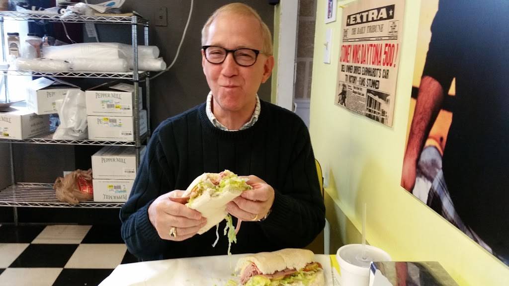 Intermission Deli | restaurant | 2128 Bay St, Saginaw, MI 48602, USA | 9897906777 OR +1 989-790-6777