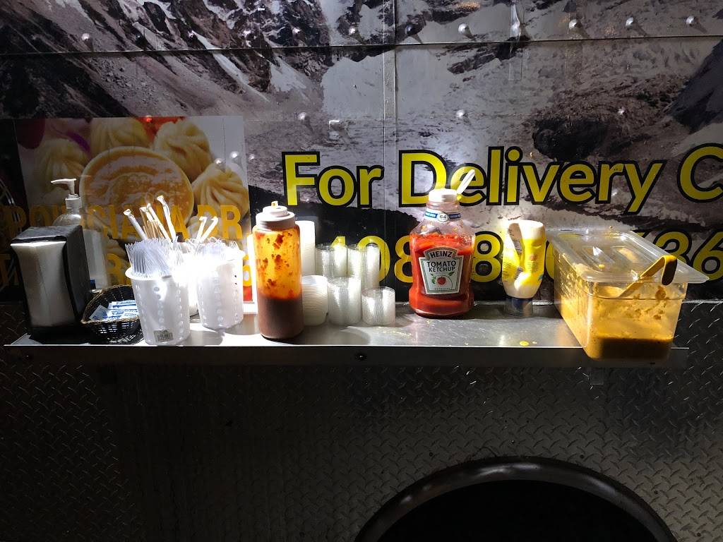 The Everest Momo | restaurant | 1205 W El Camino Real, Sunnyvale, CA 94087, USA | 4088406369 OR +1 408-840-6369