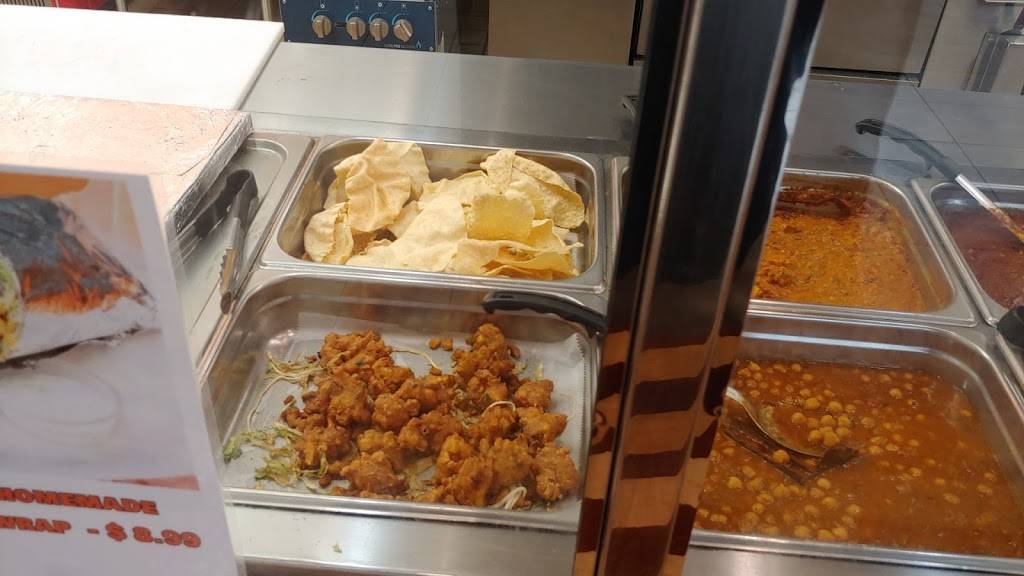 Bolly Twist | restaurant | 3000 NW Federal Hwy, Jensen Beach, FL 34957, USA | 7722326649 OR +1 772-232-6649