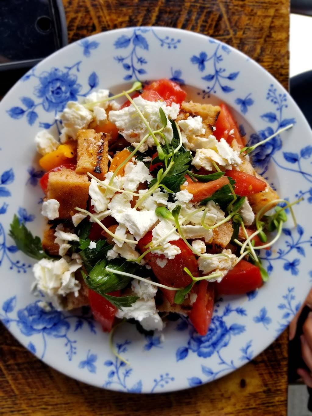 Pic Bois Bistro Taverne Mirabel | restaurant | 12300 Rue de Chaumont #200, Mirabel, QC J7J 0T8, Canada | 4509519630 OR +1 450-951-9630