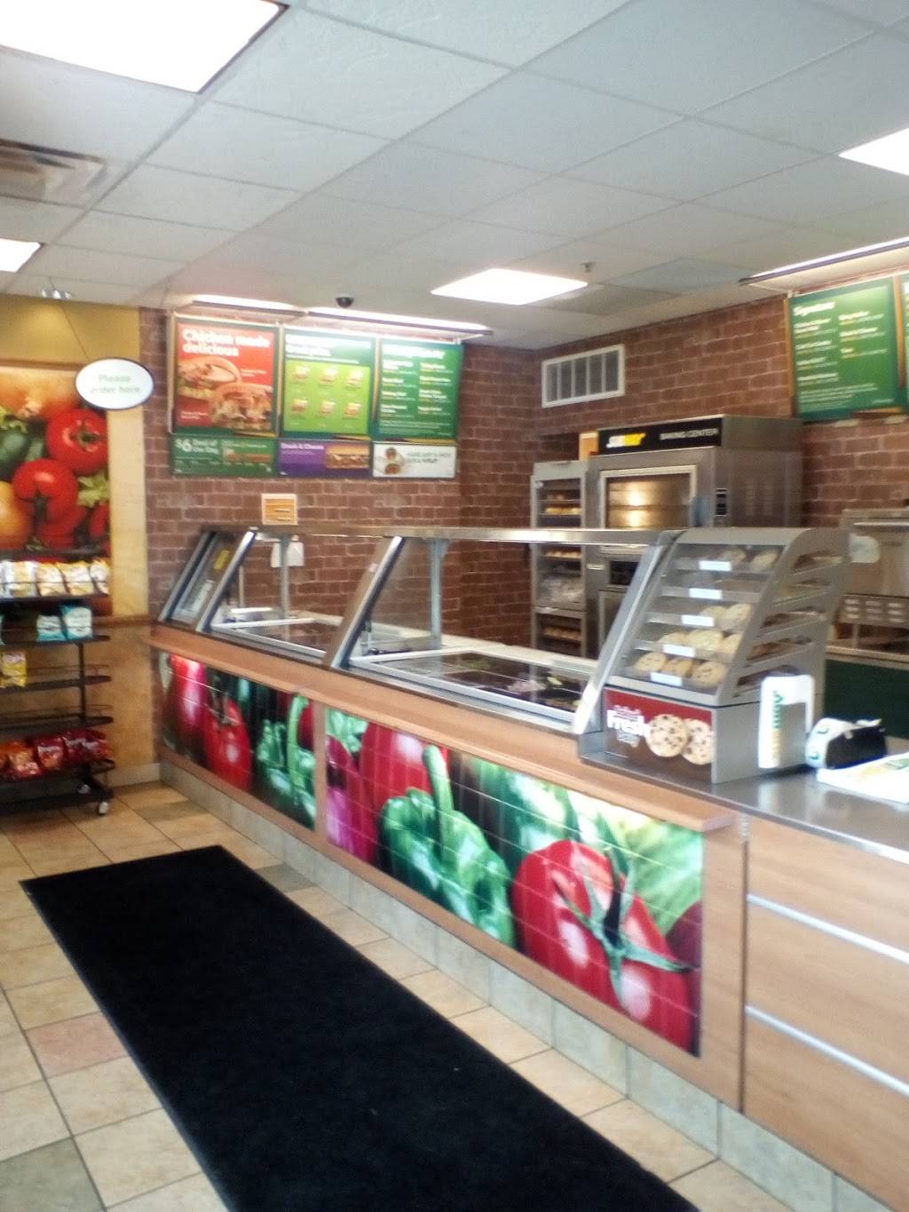Subway | restaurant | 1601 2nd Ave, Rock Island, IL 61201, USA | 3097949330 OR +1 309-794-9330