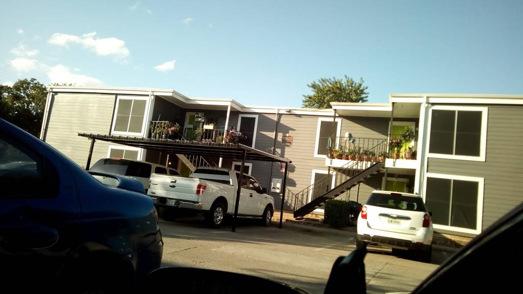 Papa Johns Pizza | restaurant | 2731 W Northwest Hwy, Dallas, TX 75220, USA | 2143527272 OR +1 214-352-7272