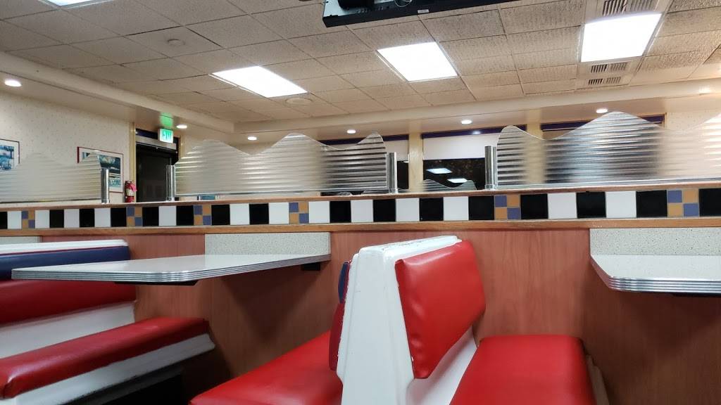 Carls Jr. | restaurant | 3770 Telegraph Ave, Oakland, CA 94609, USA | 5106584491 OR +1 510-658-4491