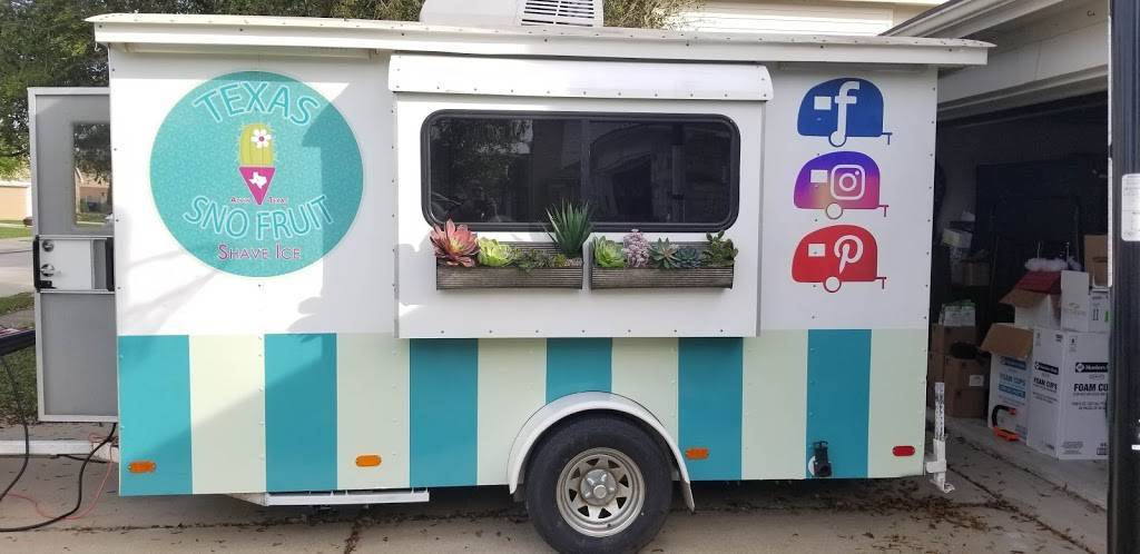 Texas Sno Fruit | restaurant | 359 Willis St Scopel Square, Alvin, TX 77511, USA | 8326607554 OR +1 832-660-7554