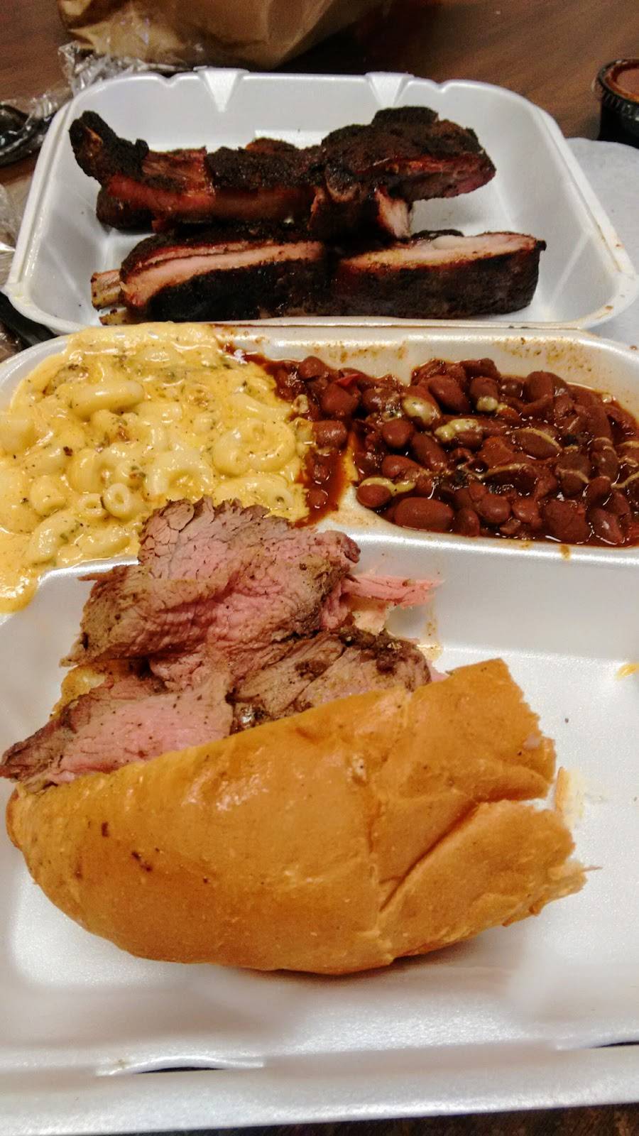 Grapewood Grill | restaurant | 2068 E Front St, Selma, CA 93662, USA | 5598980556 OR +1 559-898-0556