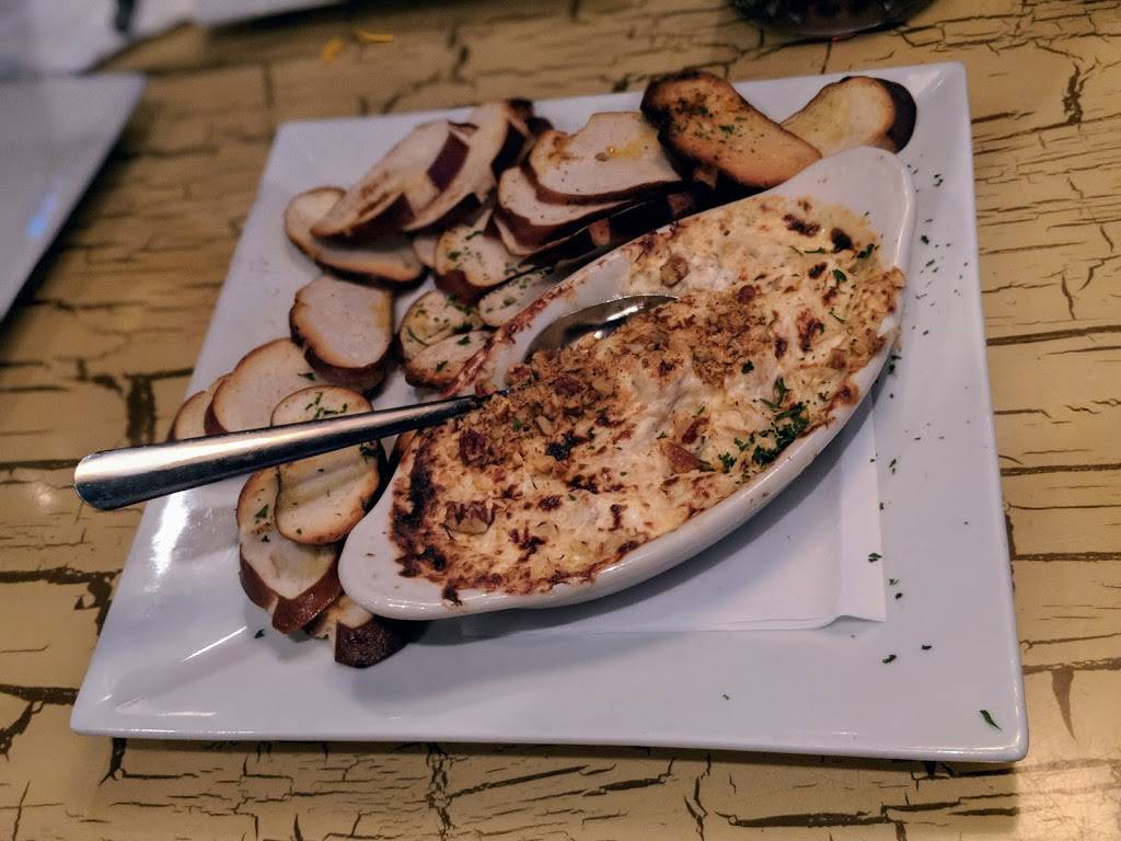 Lucky Oyster | restaurant | 2165 General Booth Blvd #154, Virginia Beach, VA 23454, USA | 7574309600 OR +1 757-430-9600