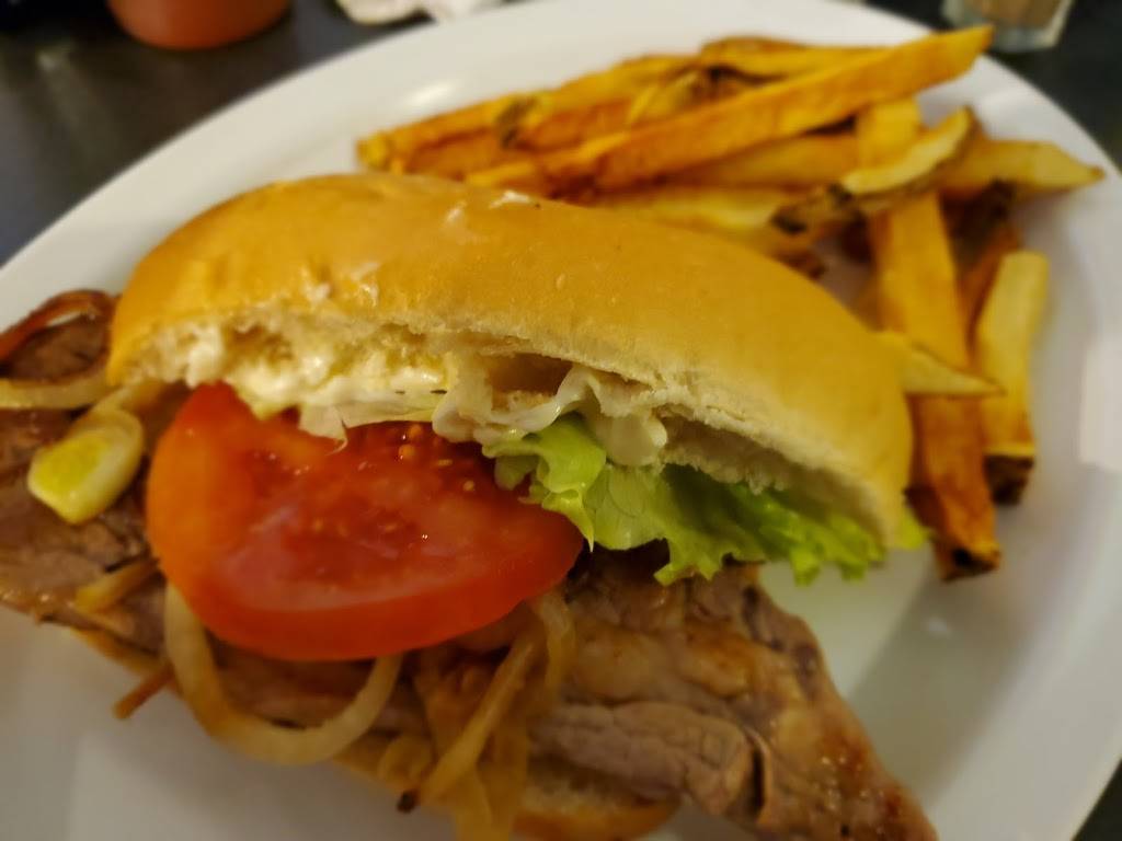 The Border Restaurant | restaurant | 712 N Main St, Wake Forest, NC 27587, USA | 9195562125 OR +1 919-556-2125