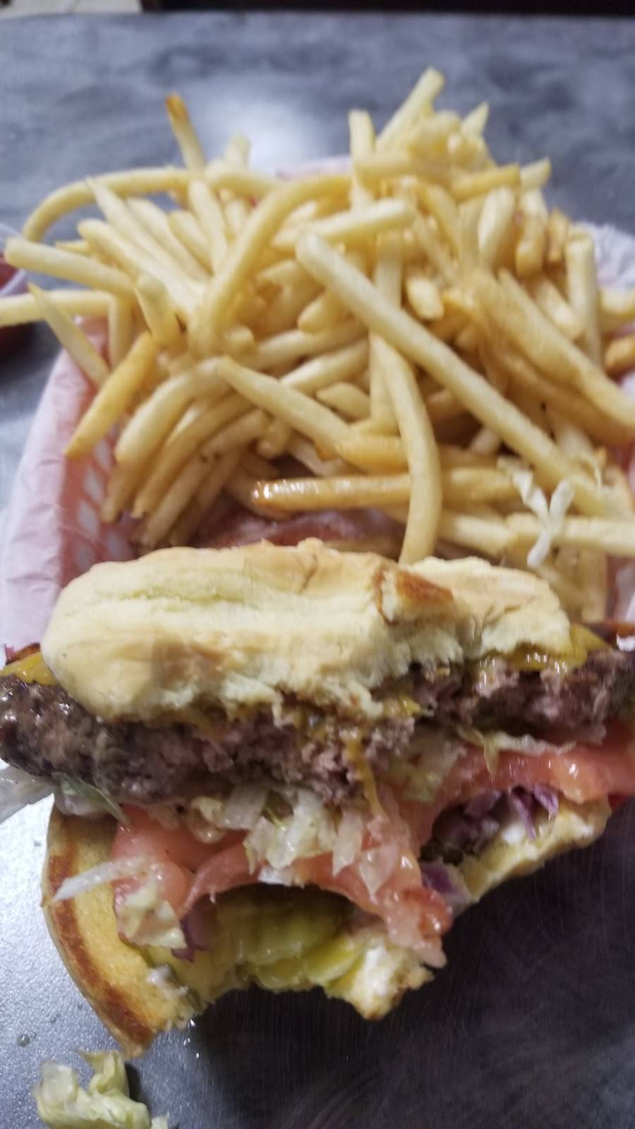 The Boss Burger | restaurant | 2482 Montgomery St, Oroville, CA 95965, USA | 5305348806 OR +1 530-534-8806