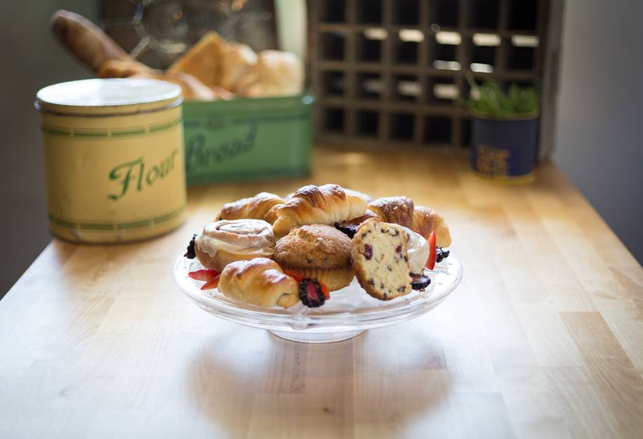 The Sage Mule | restaurant | 608 Battleground Ave, Greensboro, NC 27401, USA | 3365010193 OR +1 336-501-0193