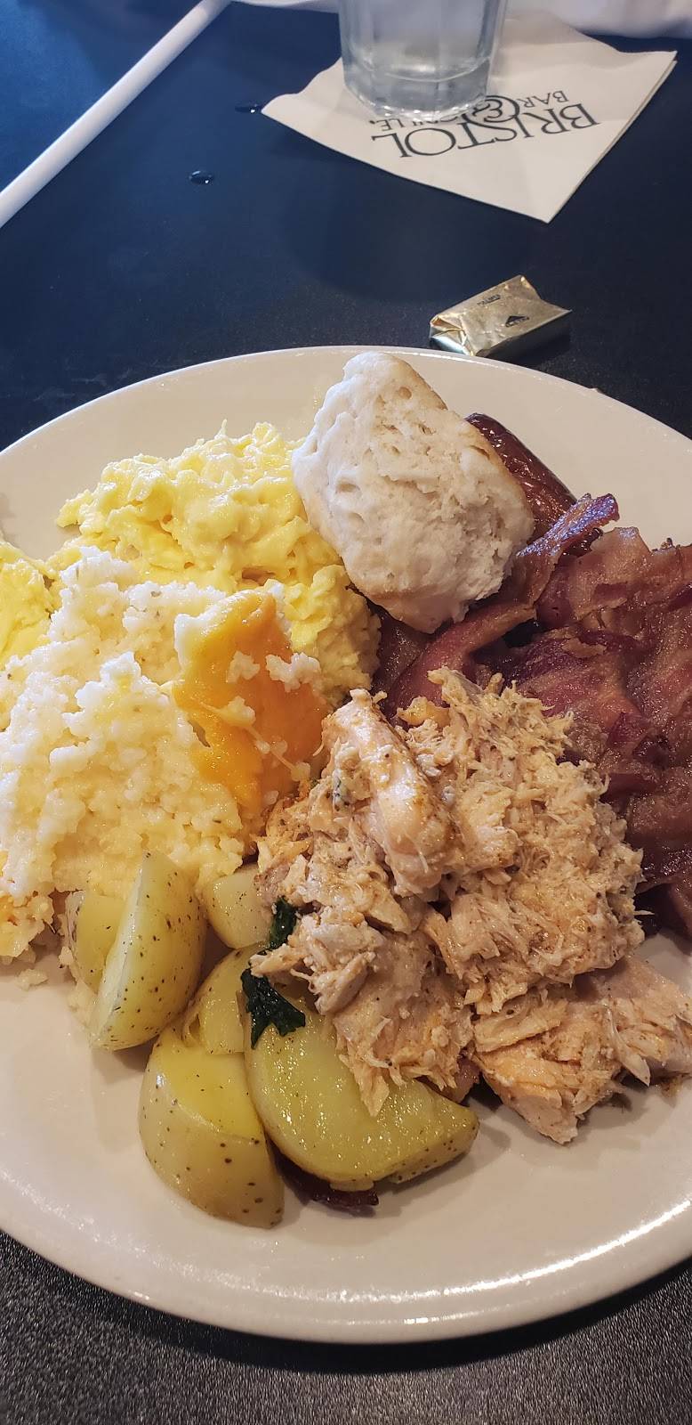 Bristol Bar & Grille | East | restaurant | 300 N Hurstbourne Pkwy, Hurstbourne, KY 40222, USA | 5024260627 OR +1 502-426-0627