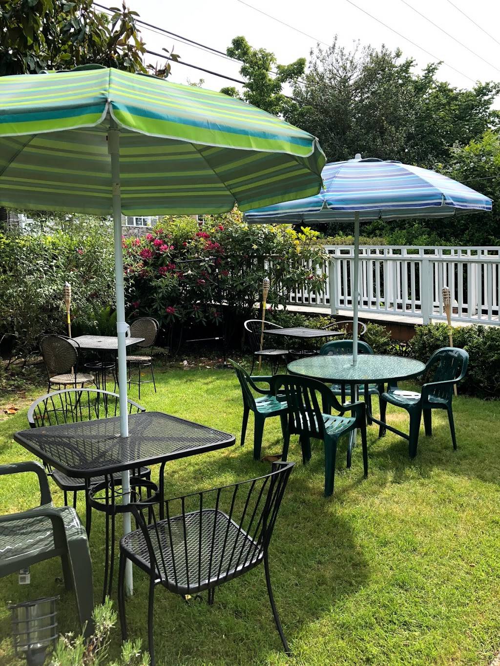 Thai Waterside Cuisine | restaurant | 415 Lincoln Ave, Mukilteo, WA 98275, USA | 4253557393 OR +1 425-355-7393