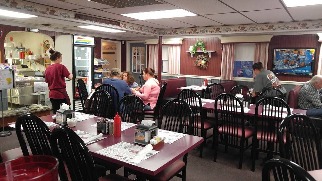 Thurmont Kountry Kitchen | restaurant | 17 Water St, Thurmont, MD 21788, USA | 3012714071 OR +1 301-271-4071