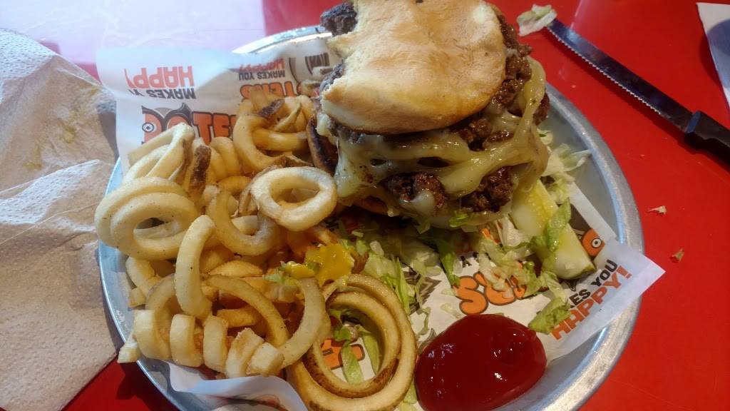 Hooters | meal takeaway | 217 Largo Dr, Nashville, TN 37211, USA | 6153310842 OR +1 615-331-0842