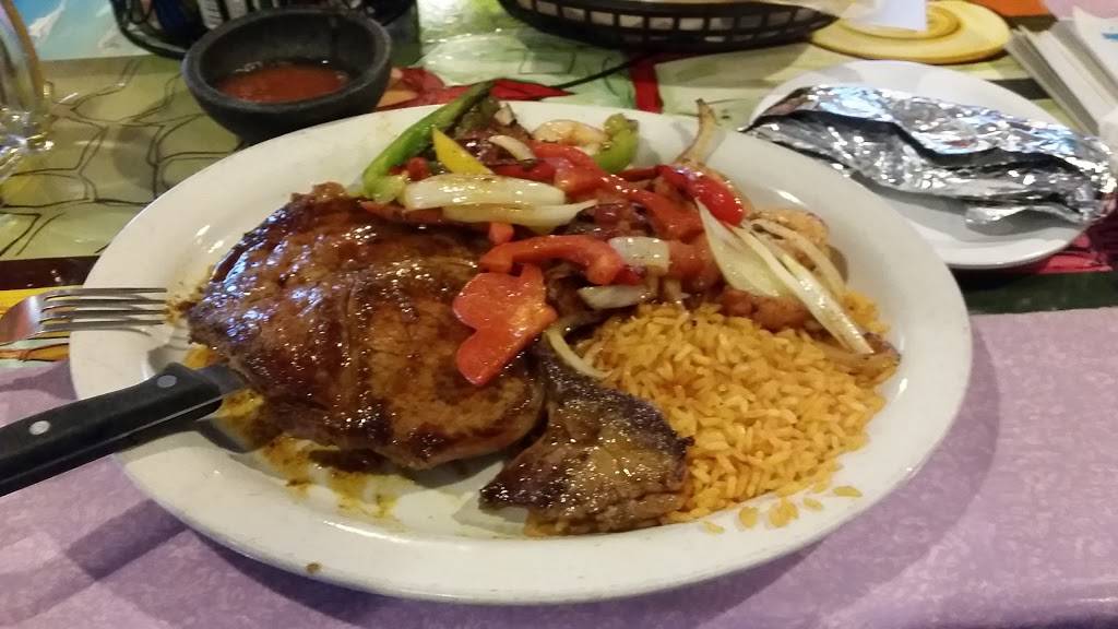 La Tolteca | restaurant | 2756 New Pinery Rd, Portage, WI 53901, USA | 6087456776 OR +1 608-745-6776