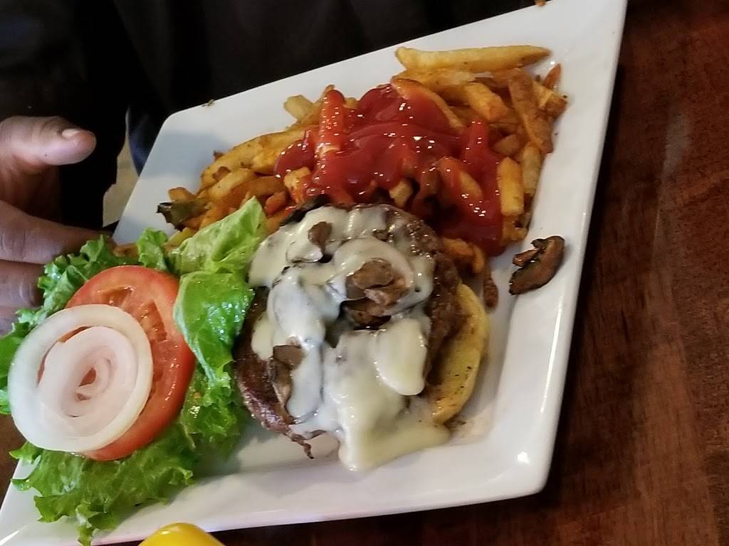 Henrys Restaurant & Bar | restaurant | 2108 State St, Cayce, SC 29033, USA | 8036618494 OR +1 803-661-8494