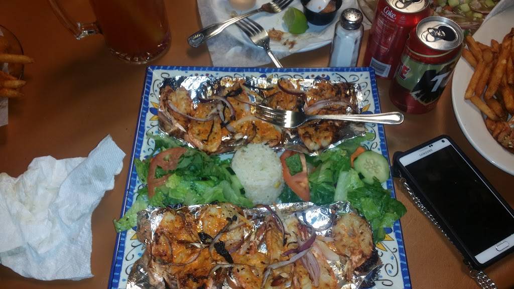 Las 3 Islas De Nayarit | restaurant | 3118 W 59th St, Chicago, IL 60629, USA | 7737781753 OR +1 773-778-1753