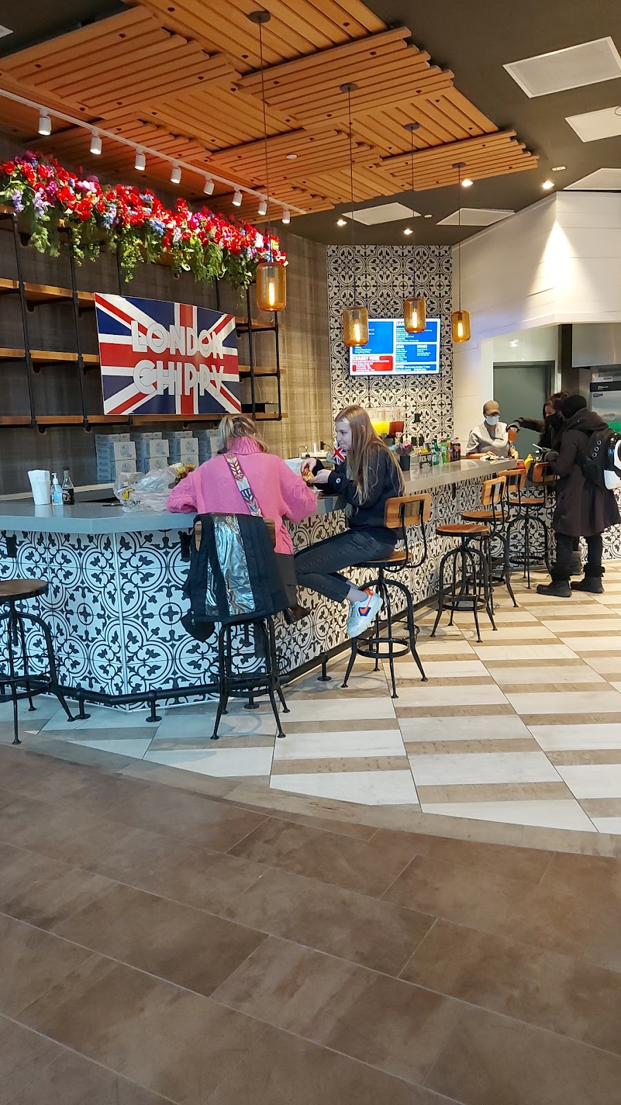 The London Chippy | restaurant | 2001 International Dr, Tysons, VA 22102, USA | 2022626440 OR +1 202-262-6440