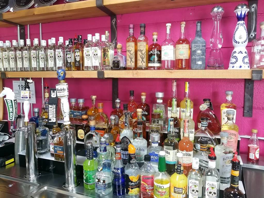 RAD DADS Tacos & Tequila Bar | restaurant | 470 W Western Ave suite a, Muskegon, MI 49440, USA | 2317667669 OR +1 231-766-7669