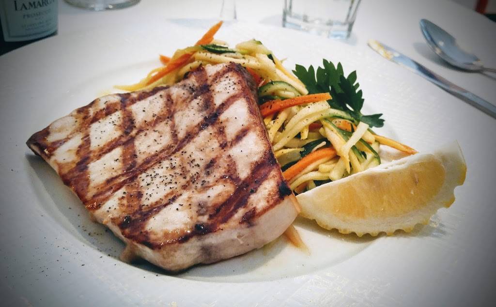 Robertos | restaurant | 200 Shore Rd, Ogunquit, ME 03907, USA | 2076468130 OR +1 207-646-8130