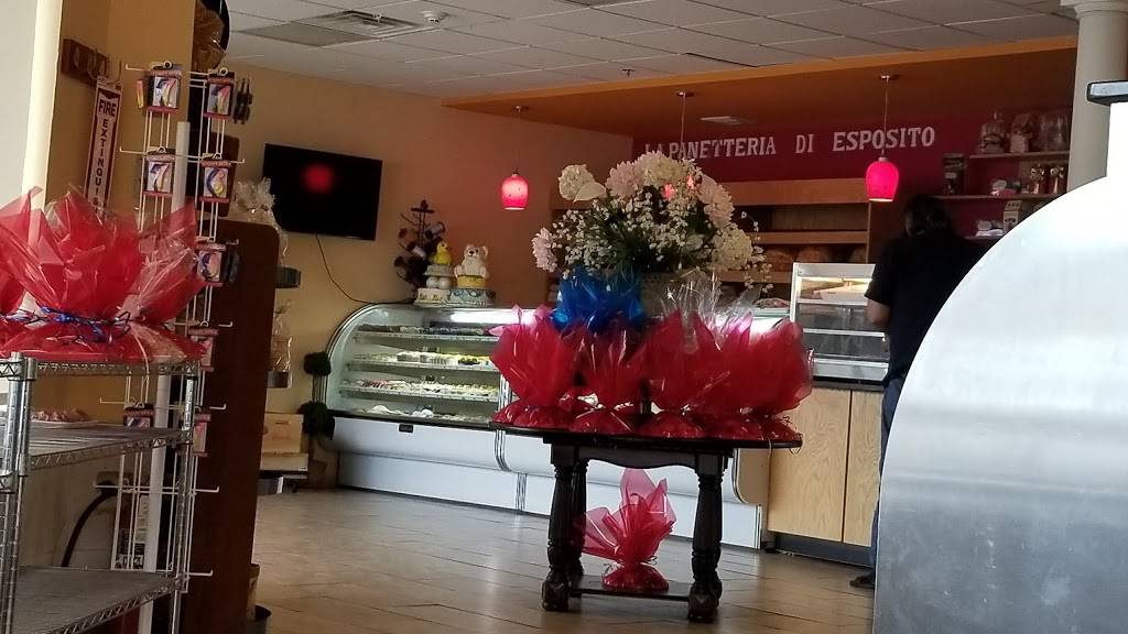 Esposito Baking Co. | bakery | 323 Main St, Saugus, MA 01906, USA | 7812333320 OR +1 781-233-3320