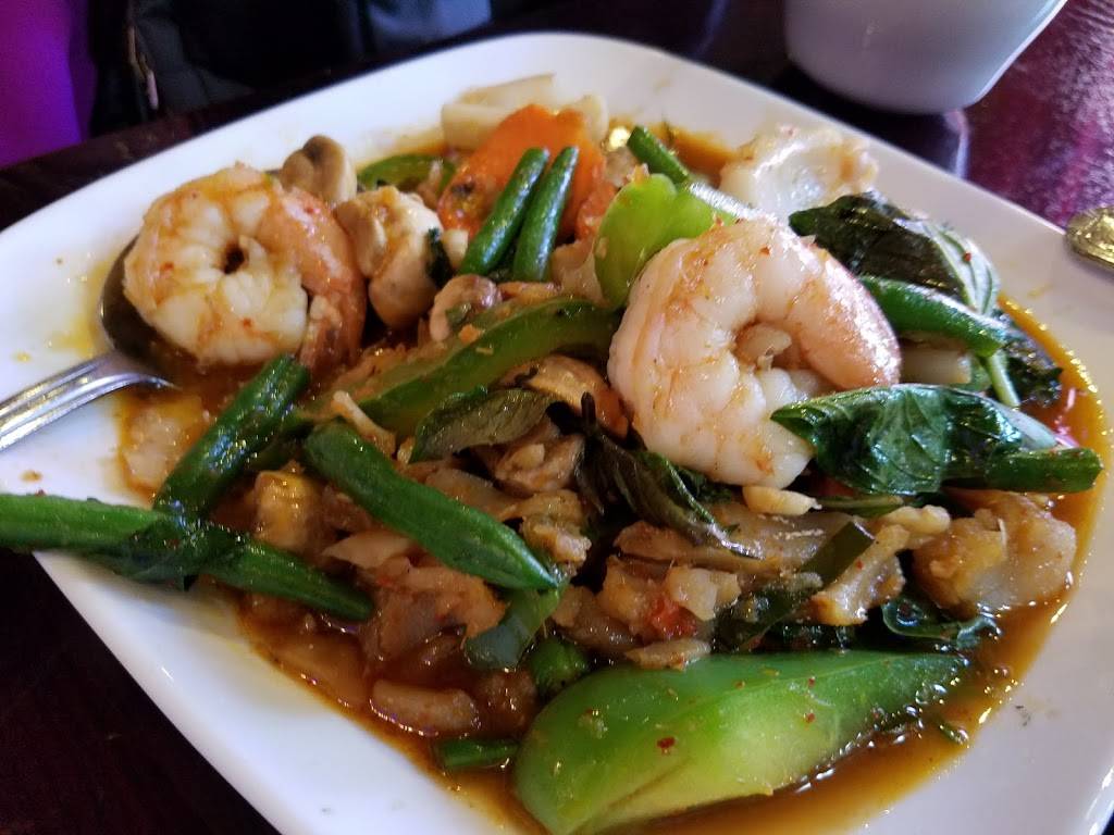 Noodle Boat Thai Restaurant | restaurant | 700 NW Gilman Blvd # E104b, Issaquah, WA 98027, USA | 4253918096 OR +1 425-391-8096