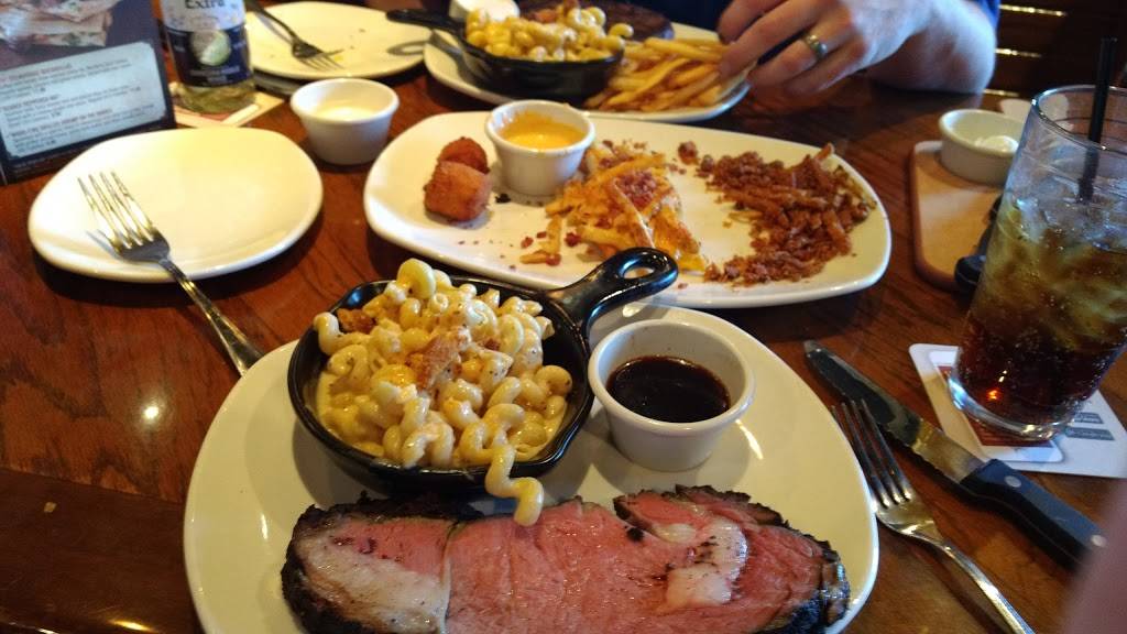 Outback Steakhouse | restaurant | 3401 N Granville Ave, Muncie, IN 47303, USA | 7652844329 OR +1 765-284-4329